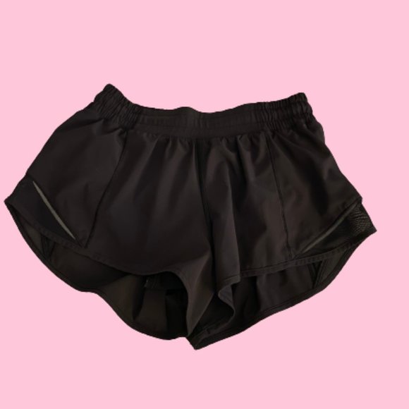 Lululemon Hotty Hot shorts 2.5 size 6 SOLD - Picture 2 of 3